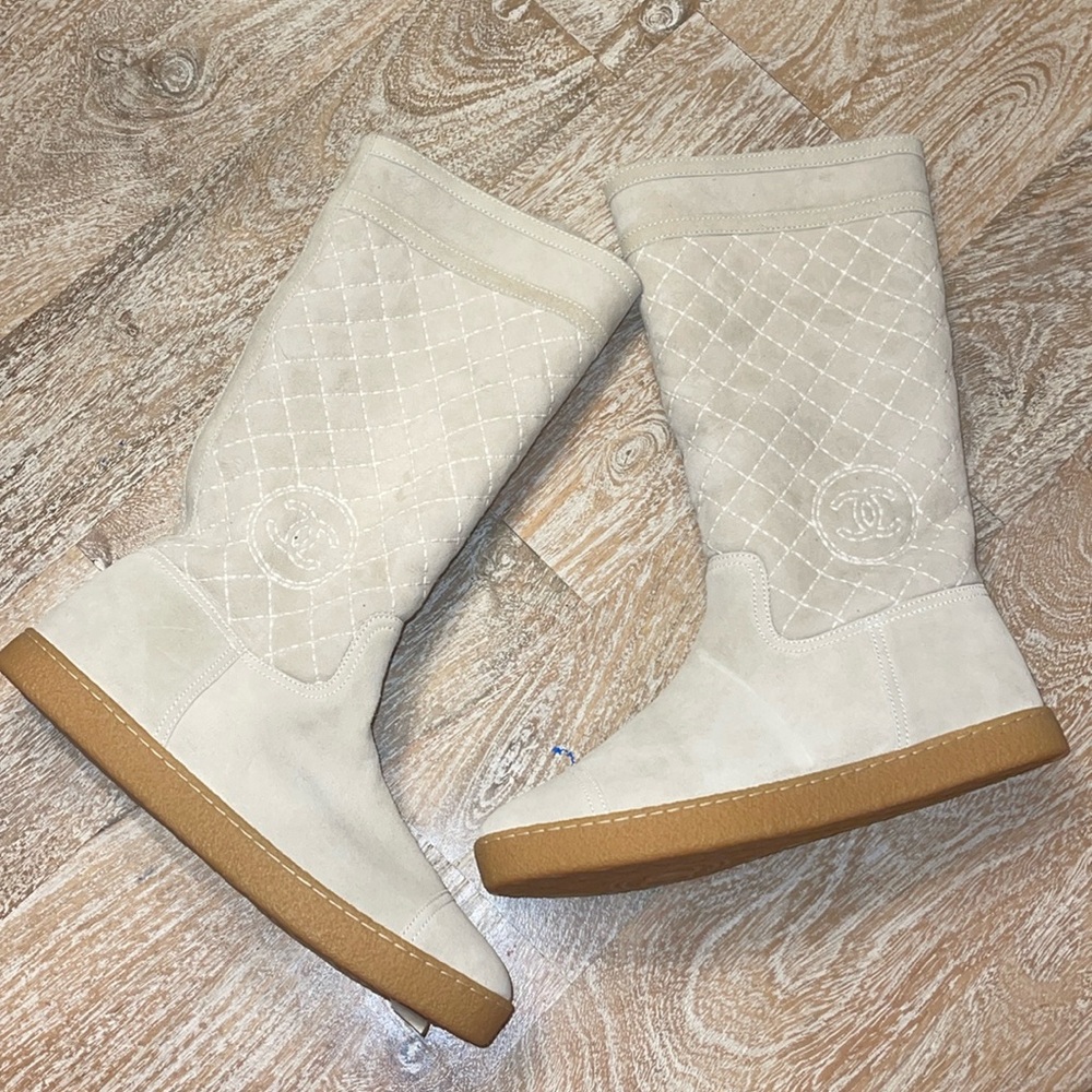 Chanel sheepskin lined booties